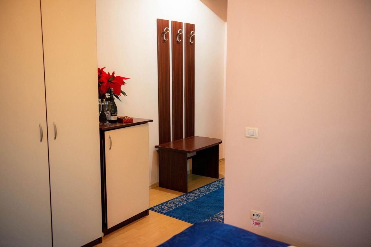 Casa Maia Hotel Busteni Bagian luar foto