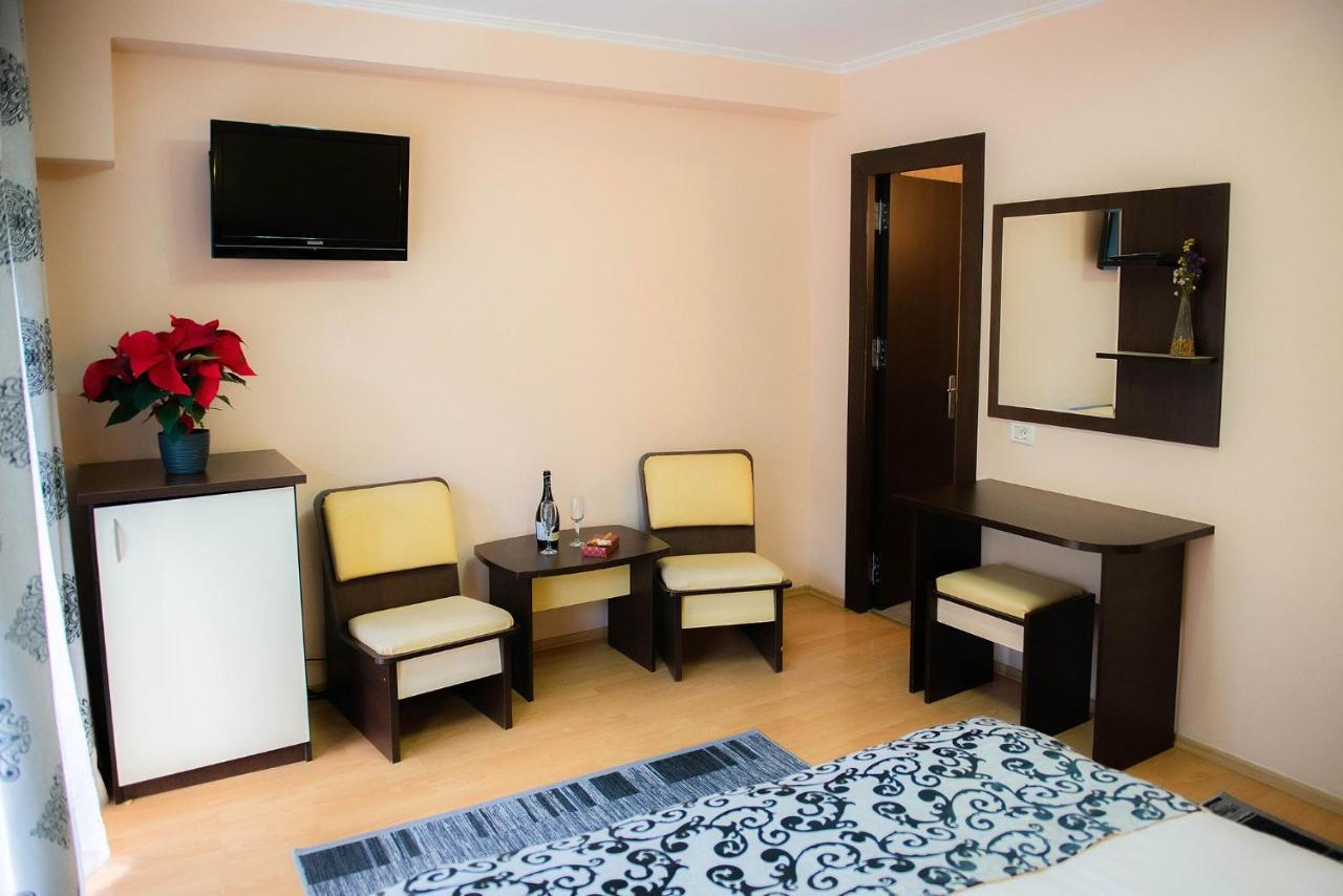 Casa Maia Hotel Busteni Bagian luar foto