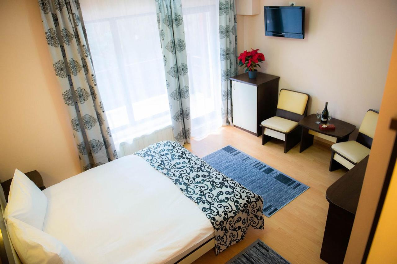 Casa Maia Hotel Busteni Bagian luar foto