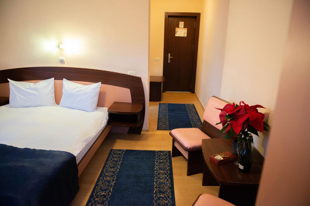 Casa Maia Hotel Busteni Bagian luar foto