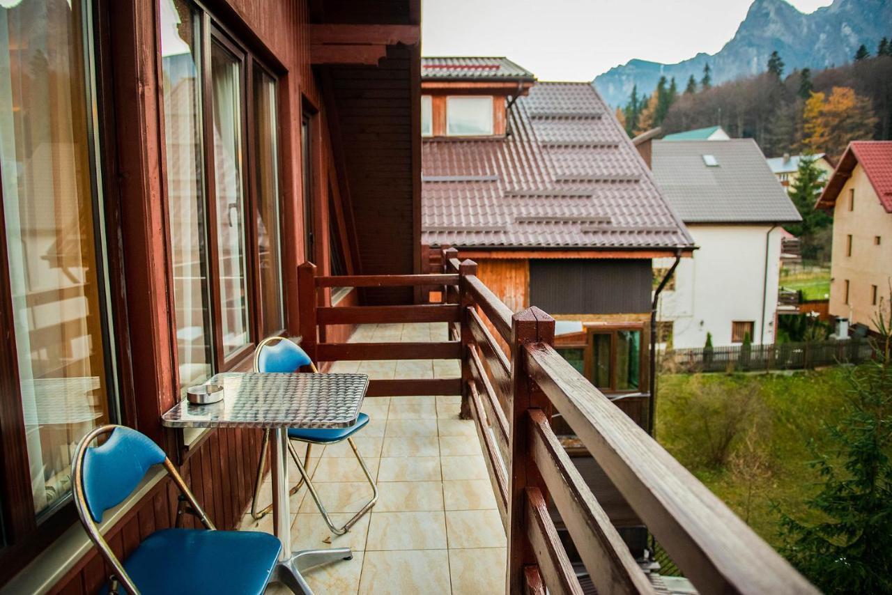 Casa Maia Hotel Busteni Bagian luar foto
