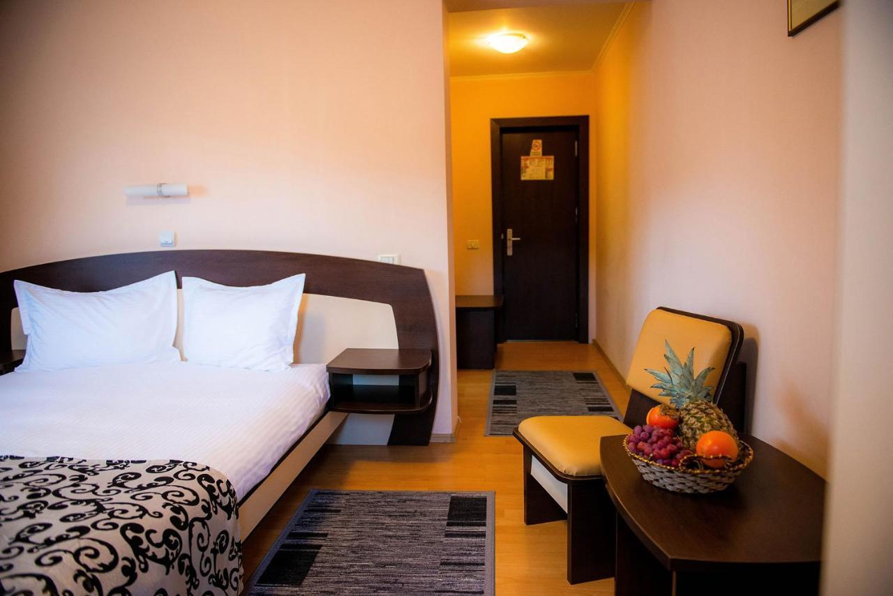 Casa Maia Hotel Busteni Bagian luar foto